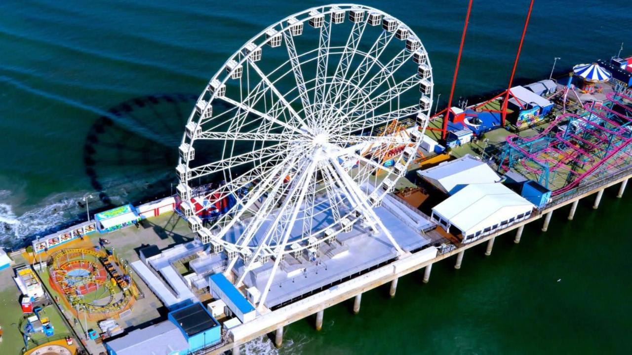 Apartment Cozysuites At Showboat Bold Beachfront